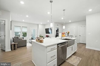 Building Photo - 12865 Mosaic Pk Wy