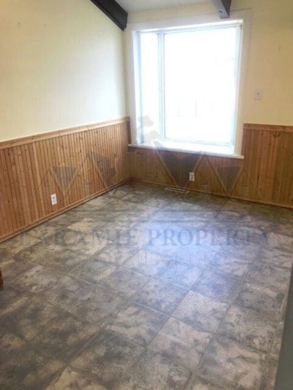 Foto del edificio - 911 E Steele St