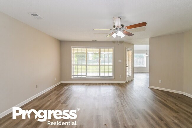 Building Photo - 7788 Alexanders Crossing Dr