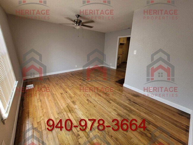 Building Photo - 2608 Wooddale Ave