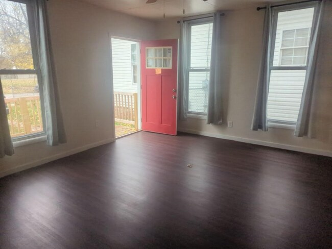Foto del edificio - 912 Willow Ave