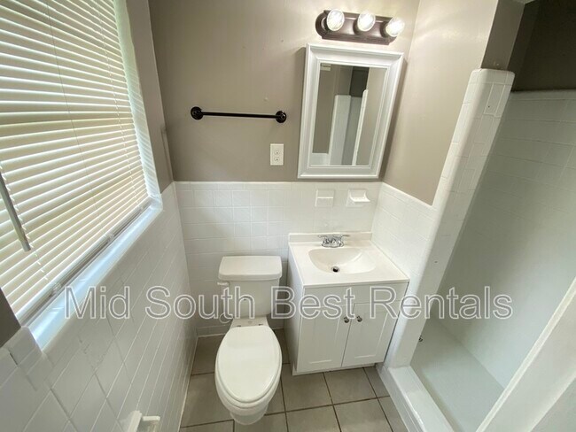 Foto del edificio - 3411 Lockwood (Raleigh)