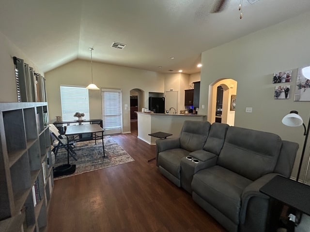 Building Photo - 15111 Pidmont Ln