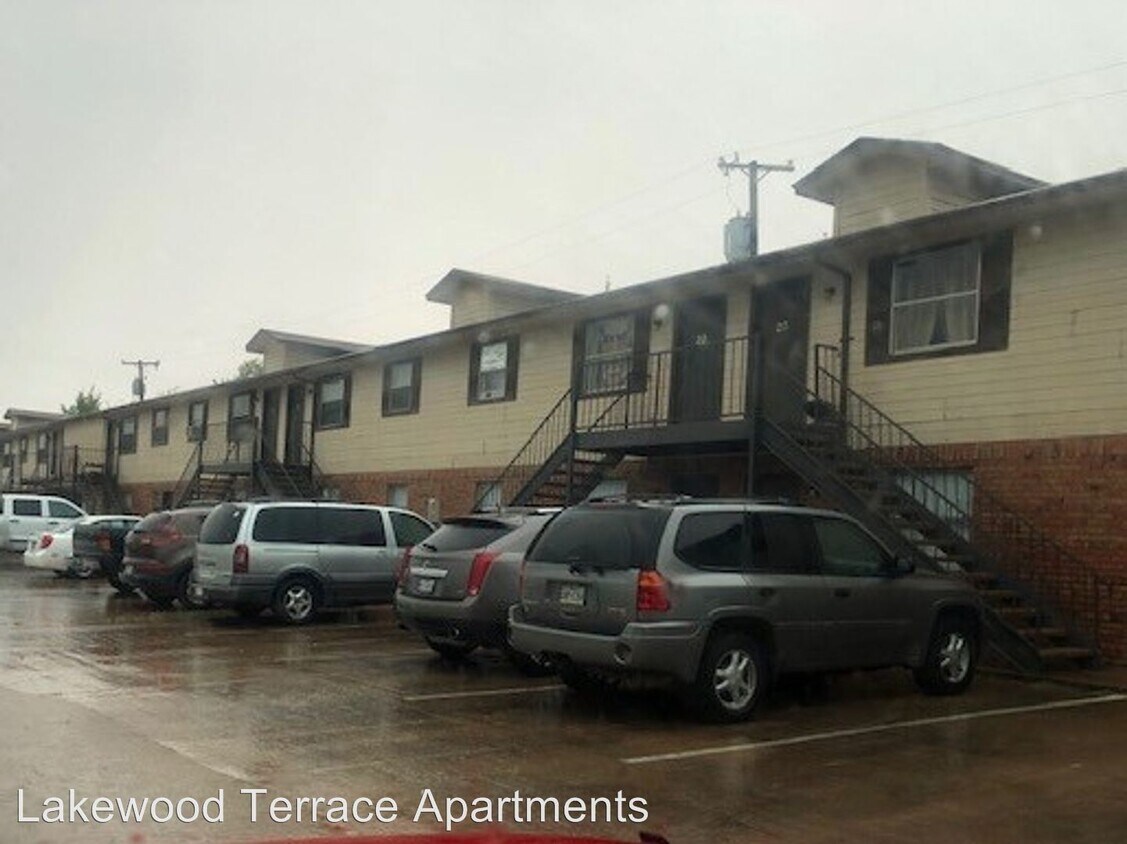 Foto principal - 200 Clement Ct