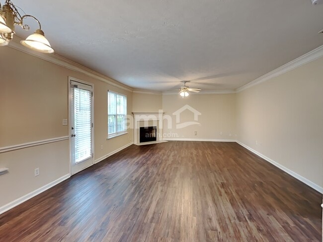 Building Photo - 1835 Stephens Pond View