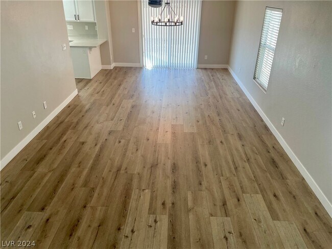 Foto del edificio - 6237 Capehart Falls St