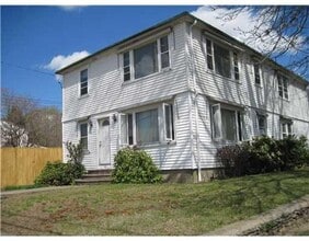 Building Photo - 463 Sharon St