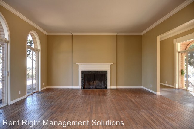Building Photo - 950 Estrella Ct
