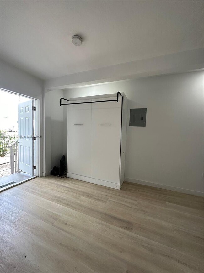Foto del edificio - 415 75th St