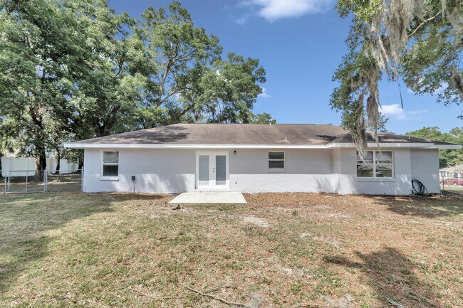Building Photo - 2405 SE 46th Ct