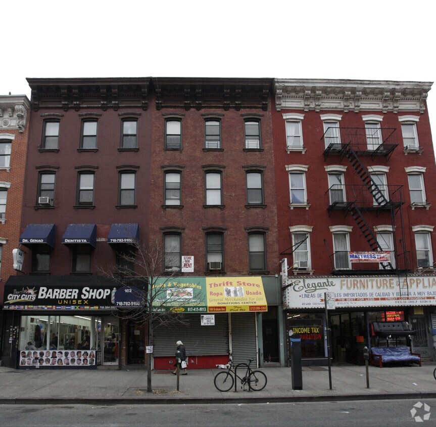 Building Photo - 160 Graham Ave