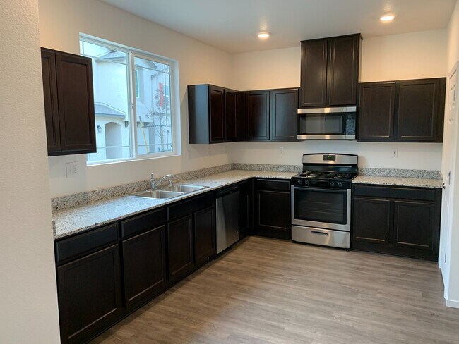 Foto del edificio - 9617 Nautical Mile Rd