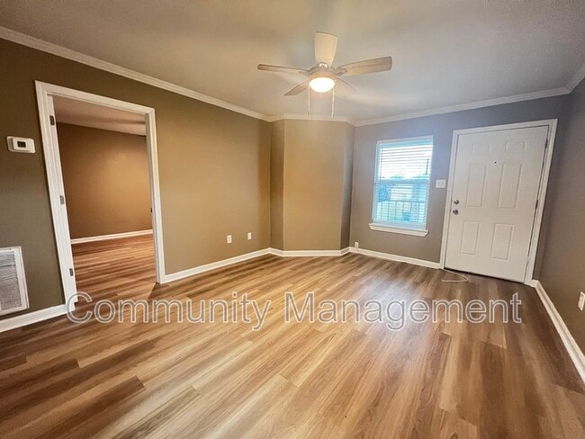 Photo - 2150 N Sherwood Forest Dr Apartment