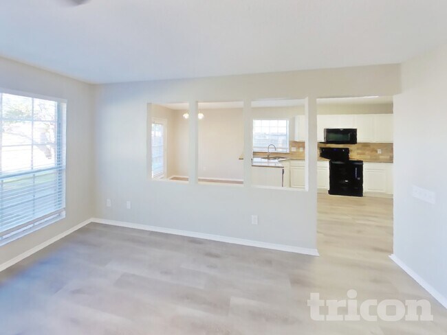 Building Photo - 3308 Steamboat Dr