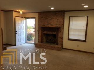 Foto del edificio - 2461 Princess Square Ct SE