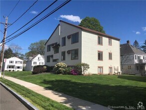 Building Photo - 3 Burr St