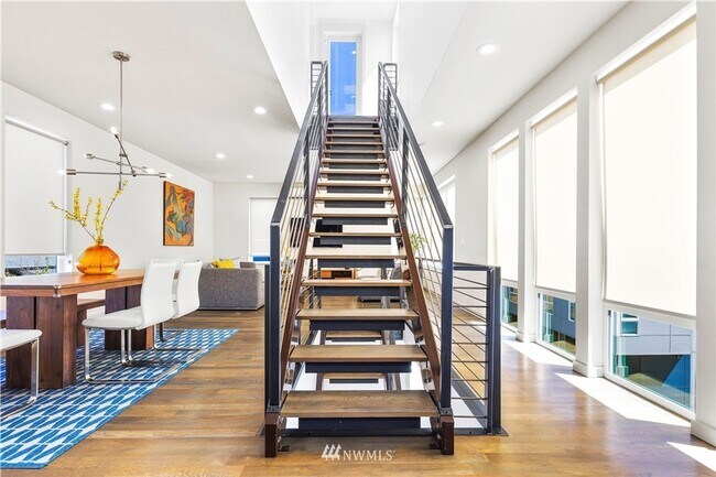 Foto del edificio - Modern & Chic Ballard Stand-Alone Home Nea...