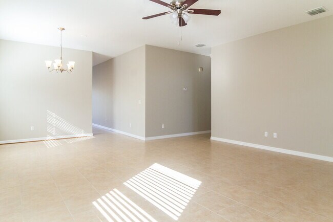 Building Photo - 322 Fieldstream W Blvd