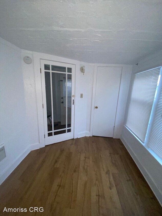 Primary Photo - 2 br, 1 bath House - 518 E 14th St.