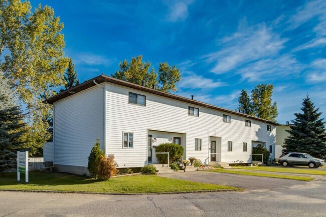 Photo du bâtiment - Blue Sage Townhouses