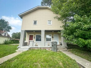 Building Photo - 1750-1752 N Rural St