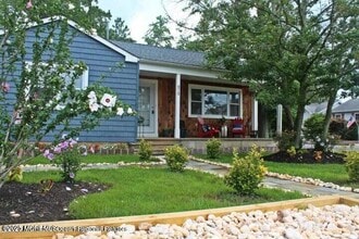 Building Photo - 515 Stone Harbor Ave