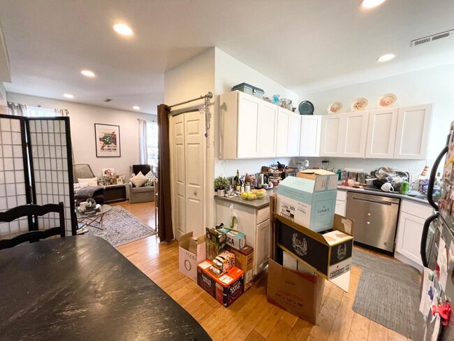 Foto del edificio - 1328 N 6th St