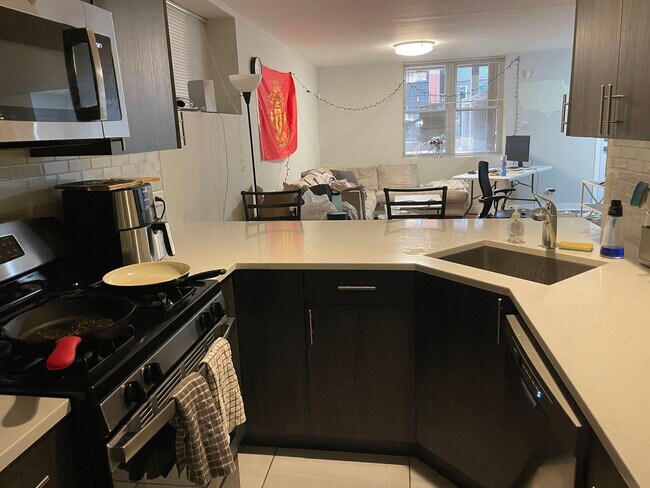 Foto del edificio - 1933 N Sedgwick St