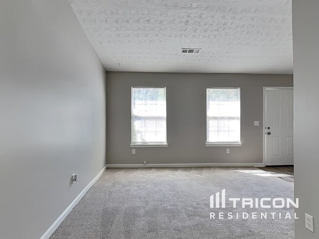 Building Photo - 1326 Stoneleigh Way