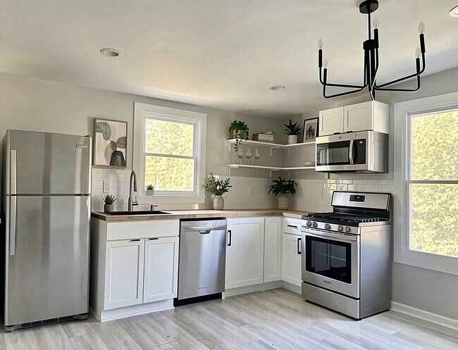 Foto del edificio - 1619 Starkweather Ave