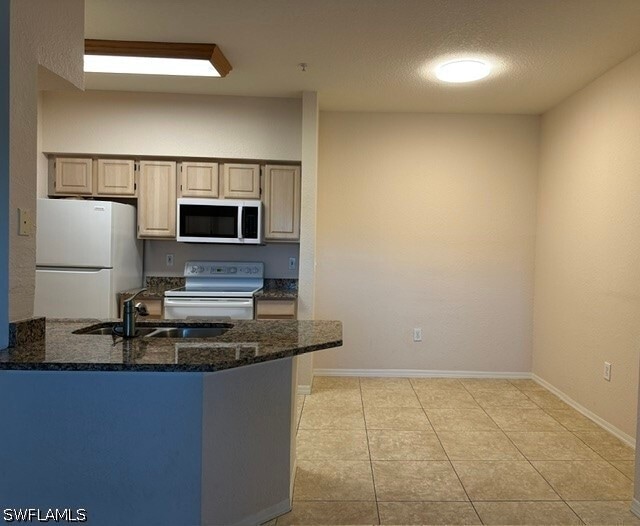 Building Photo - 23660 Walden Center Dr