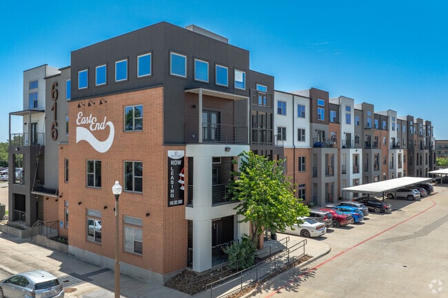 Building Photo - East End Lofts at the Railyard