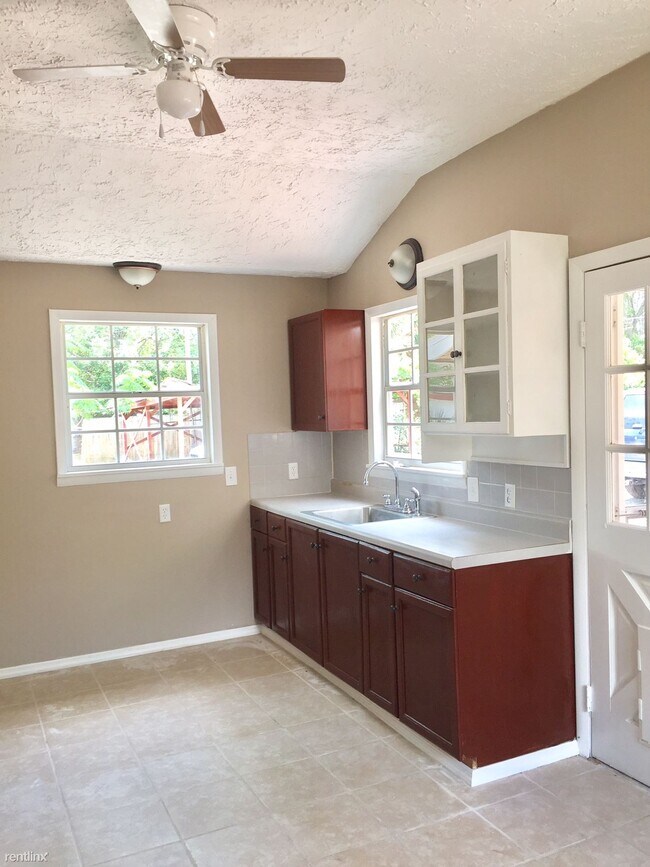 Foto del edificio - 3 br, 3 bath House - 523 Lafayette St