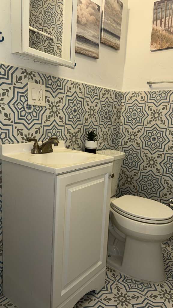 Foto del edificio - 1906 Rodman St