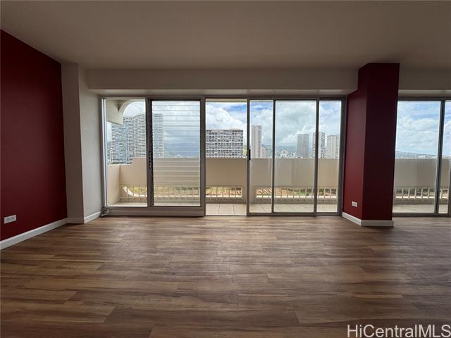 Foto del edificio - 2085 Ala Wai Blvd