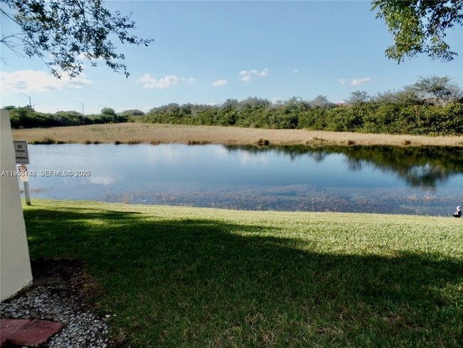 Foto del edificio - 4744 SW 165th Ave