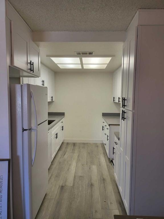 Foto del edificio - 426 Cherry Ln