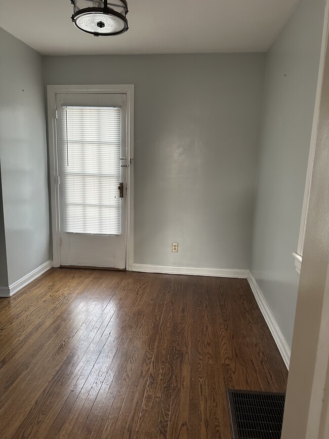 Dining room - 718 S Norman Ave