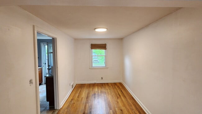 Photo - 1131 South Ave W House