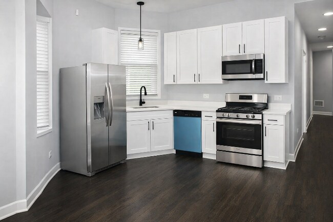 Building Photo - 1220 S Avers Ave