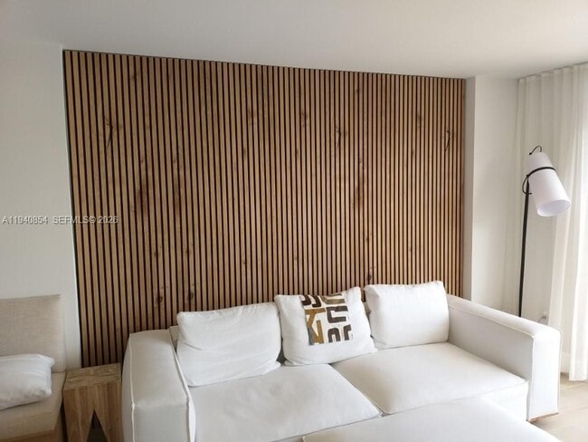 Building Photo - 345 Ocean Dr