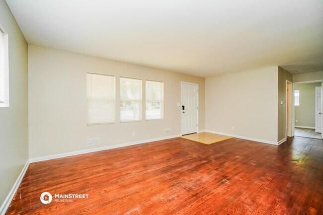 Building Photo - 1444 Zettler Rd