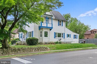Building Photo - 95 W Greenwood Ave