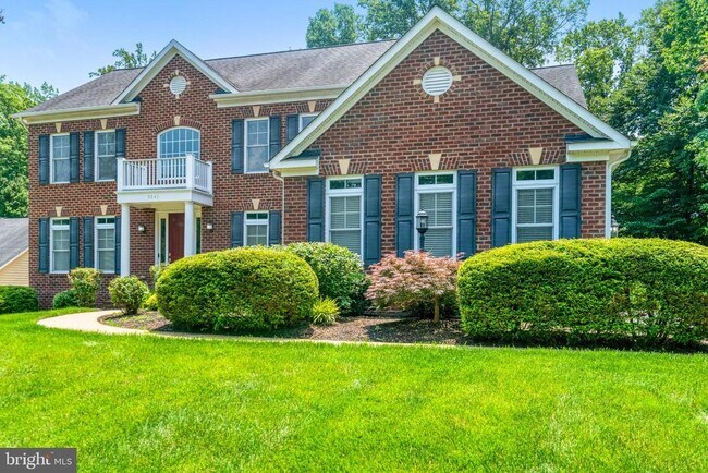 Foto del edificio - 9045 John Sutherland Ln