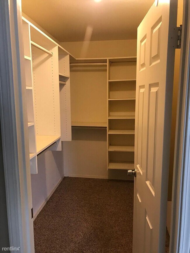 Foto del edificio - 4 br, 3 bath House - 8132 Rockbury Way