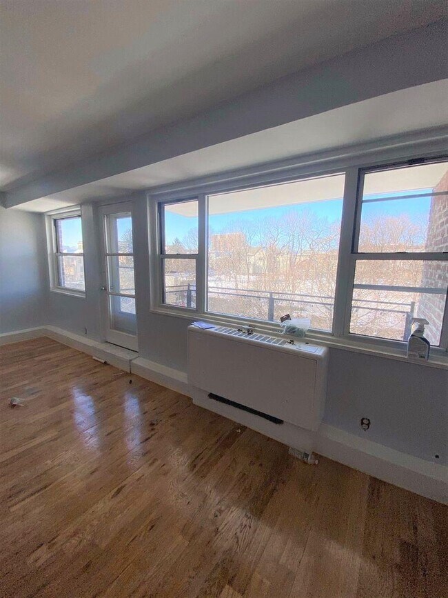 Foto del edificio - 700 Boulevard E