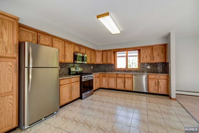 Foto del edificio - 755 3rd St