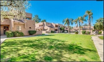 Building Photo - 10828 N Biltmore Dr