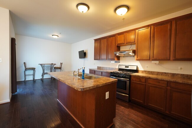 Foto del edificio - 45715 N Maxine Wy