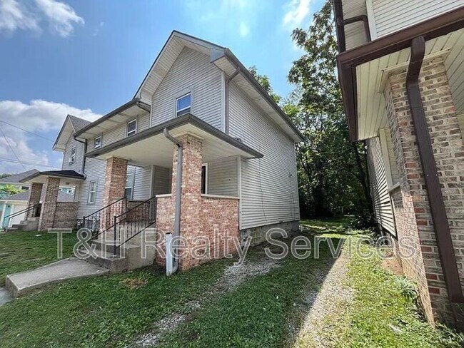 Building Photo - 513 E 31st St